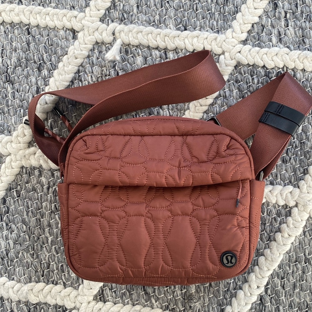 Lululemon quilted embrace crossbody bag